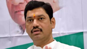 Dhananjay Munde resigns from Maharashtra cabinet over viral photos, citing conscience and health concerns.